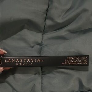 Anastasia Beverly Hills Brow Definer - Taupe